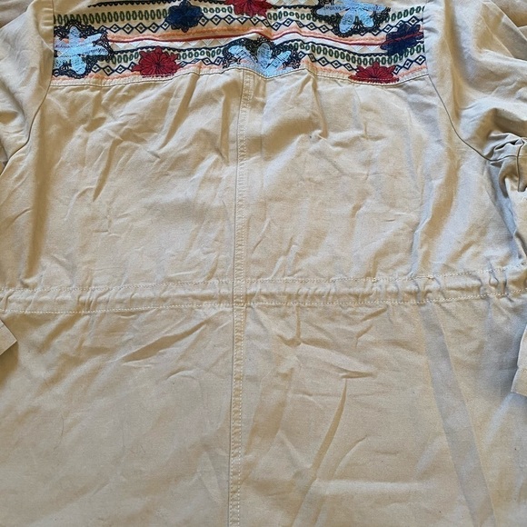 Monroe & Main tan Floral embroidered utility jacket size 2XL. - Picture 7 of 8
